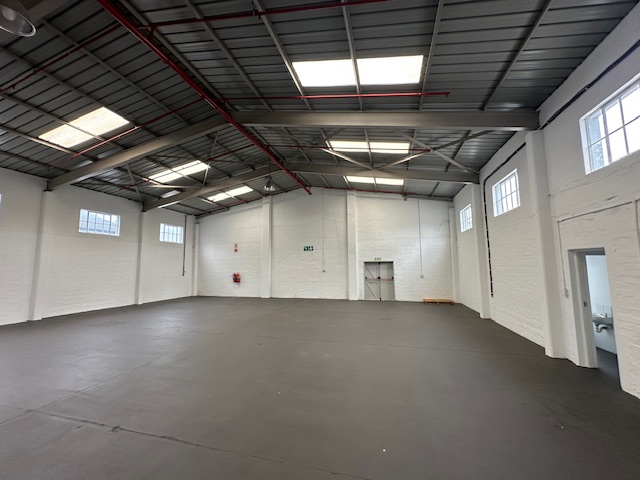 To Let commercial Property for Rent in Maitland Western Cape